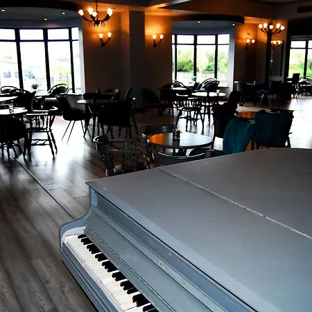 Coast Rosslare ホテル 3*